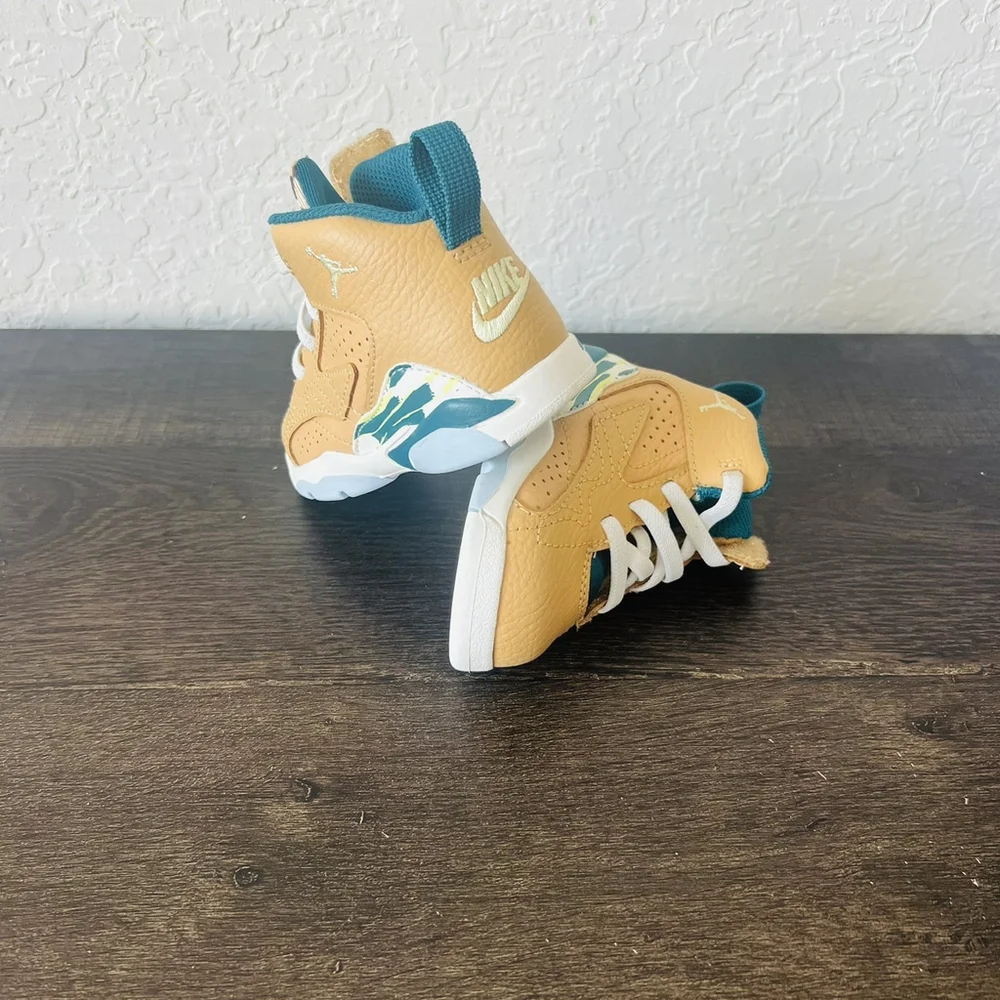 Nike Jordan Jumpman MVP Sneakers Size 5C DZ5576-700 Kids Shoes 021124 - Picture 4 of 7